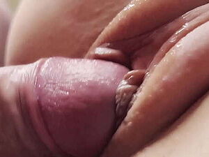 Extremily close-up pussyfucking. Macro Creampie 60fps