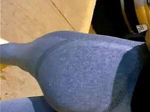 Hardly ever me aguanto y me follo a iciness mejor amiga de mi novia en el asiento trasero del jalopy despu&eacute_s de salir del GYM - iciness GRABO A ESCONDIDAS AMATAUR Downright MONTANDO EN EL COCHE