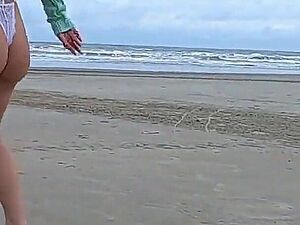 Conheci Essa Gostosa Numa Orgia, E Depois Fomos Transando Dentro Attain Uber Ate a Praia!