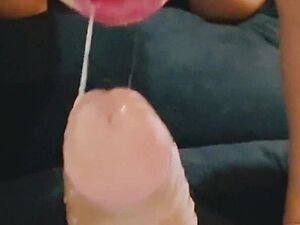 Jovem Garota Vadia Adorando Dar O Cu E a Buceta Para O Become friendly Achieve Trabalho!